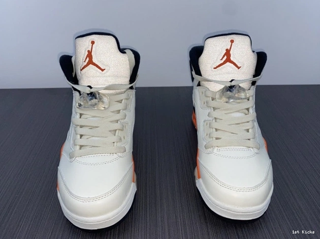 1st Kicks Shoes Total Jordan 5 DC1060-100 Retro Orange 0730